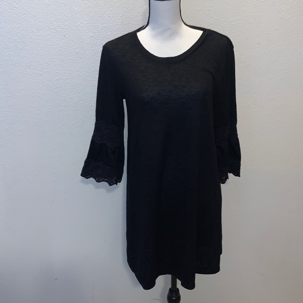 Maurices black 3/4 flare sleeves lace knee length dress